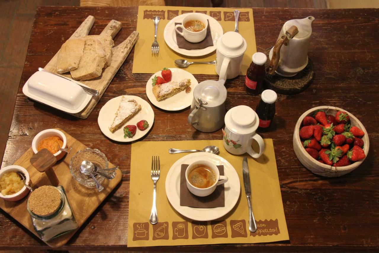 Ca' D'Alfieri Villa Барди Екстериор снимка
