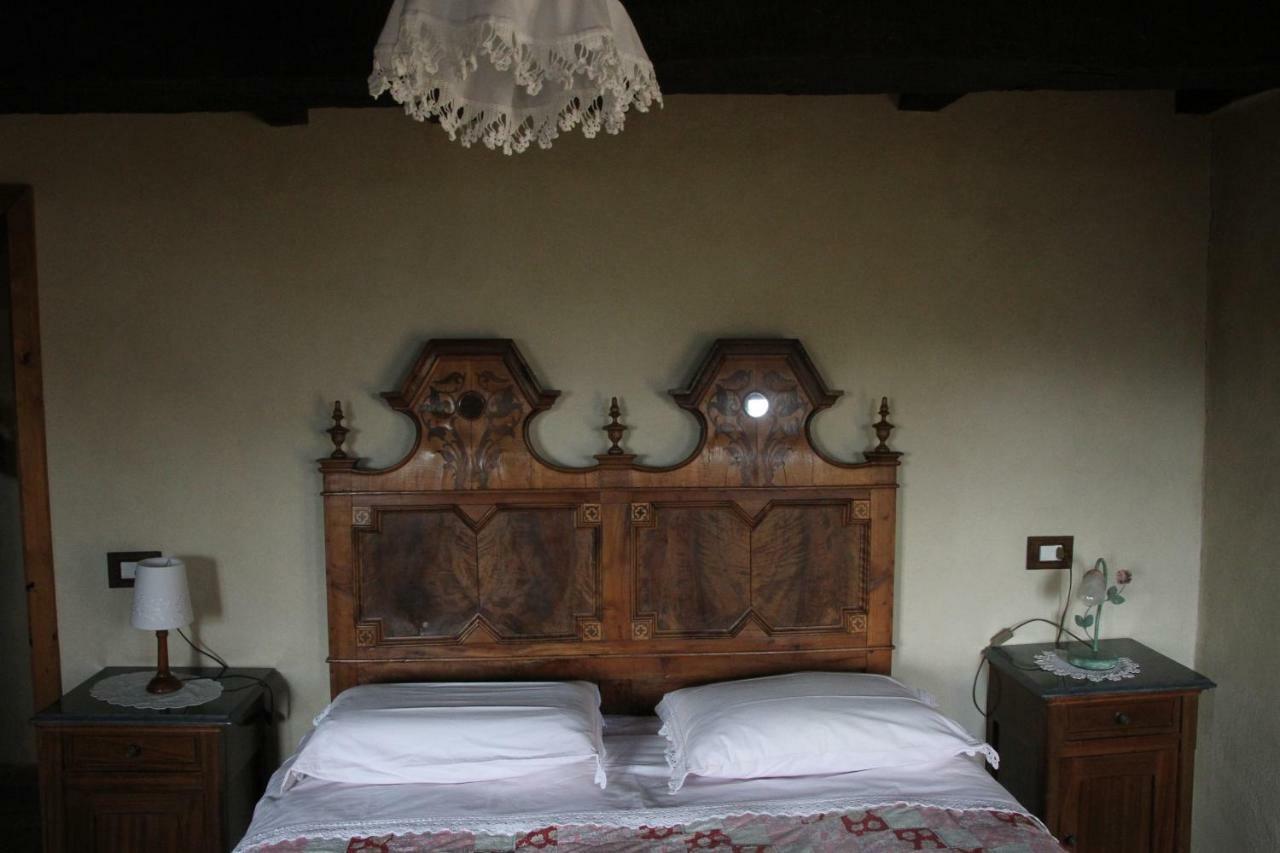 Ca' D'Alfieri Villa Барди Екстериор снимка